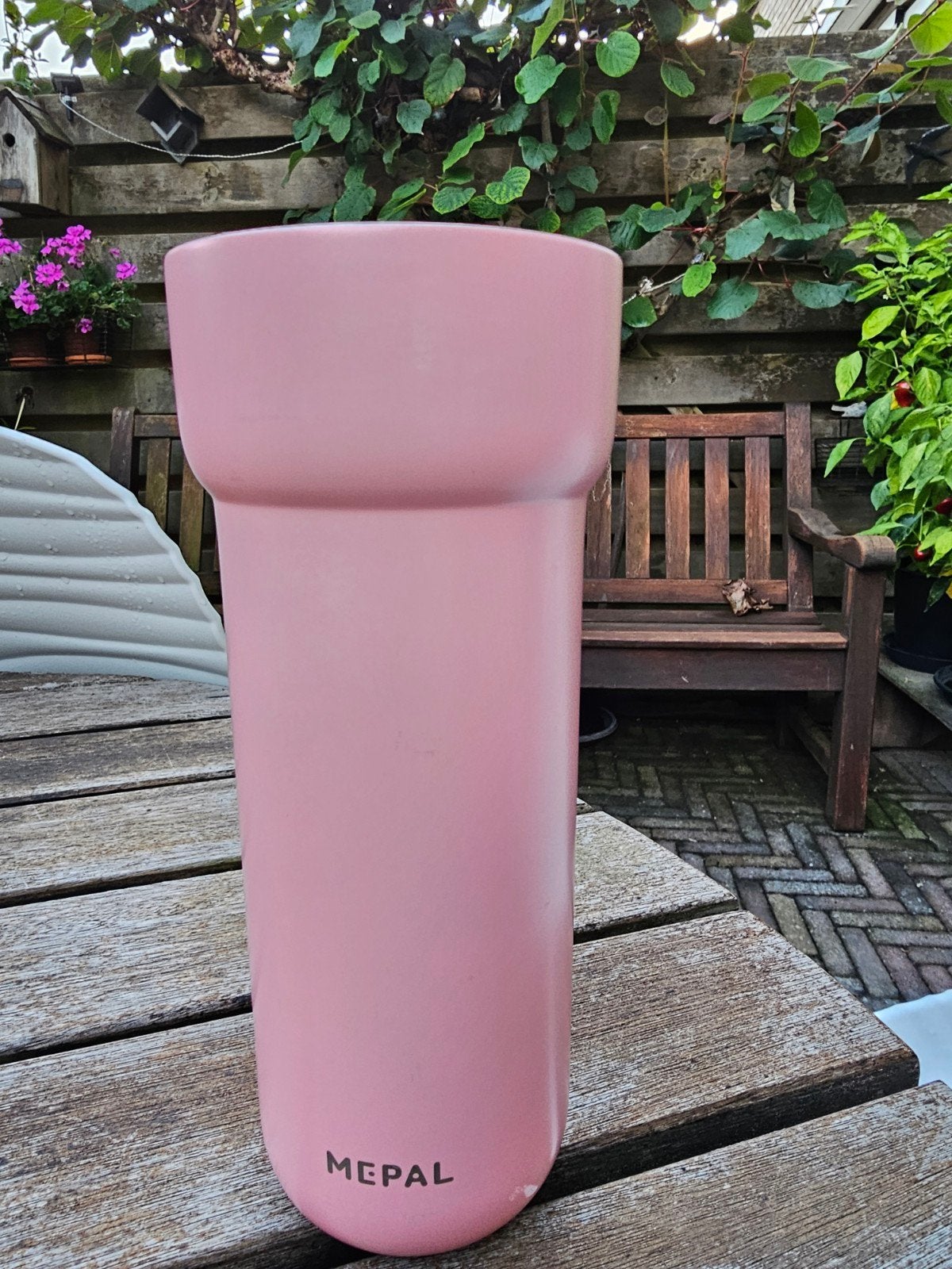 Mepal isoleerfles - RVS -  - Roze, Overige typen, Ophalen of Verzenden, Zo goed als nieuw, Roze