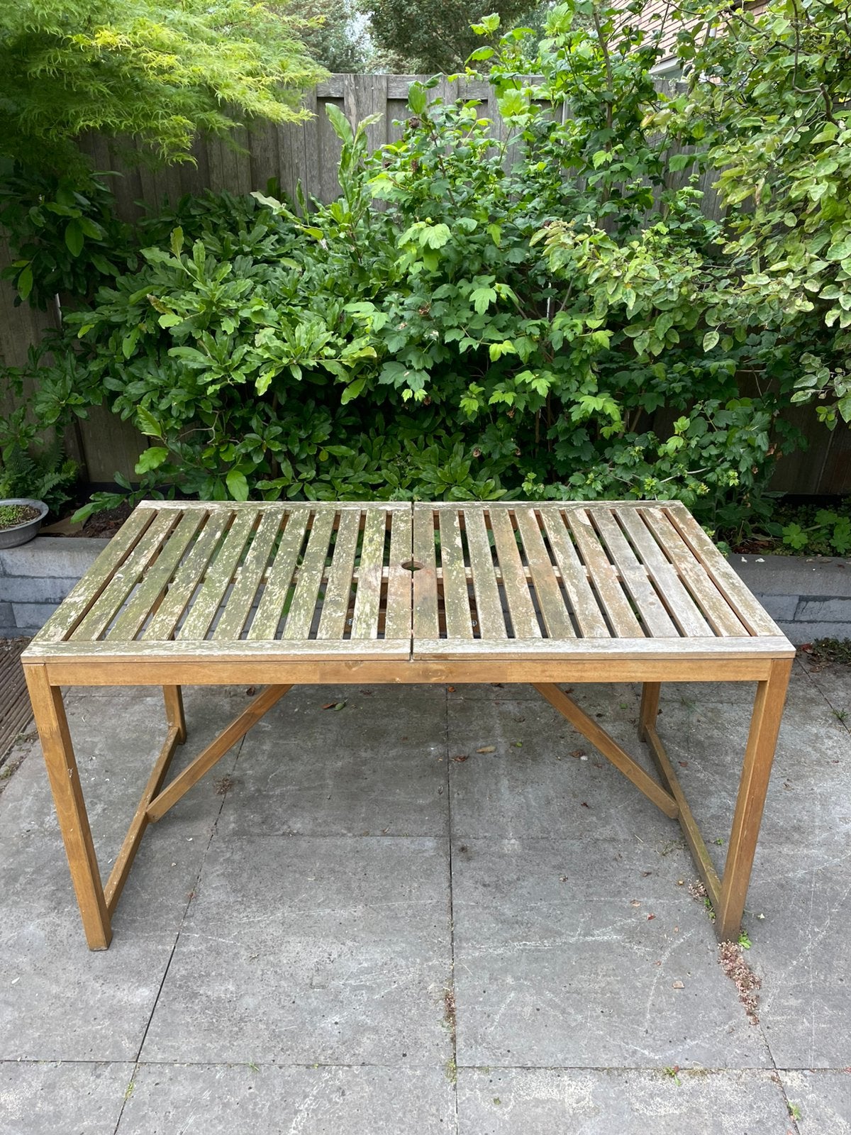 Ikea NÄMMARÖ houten buitentafel 140x75 cm, Ophalen, Gebruikt, Rechthoekig, Hout