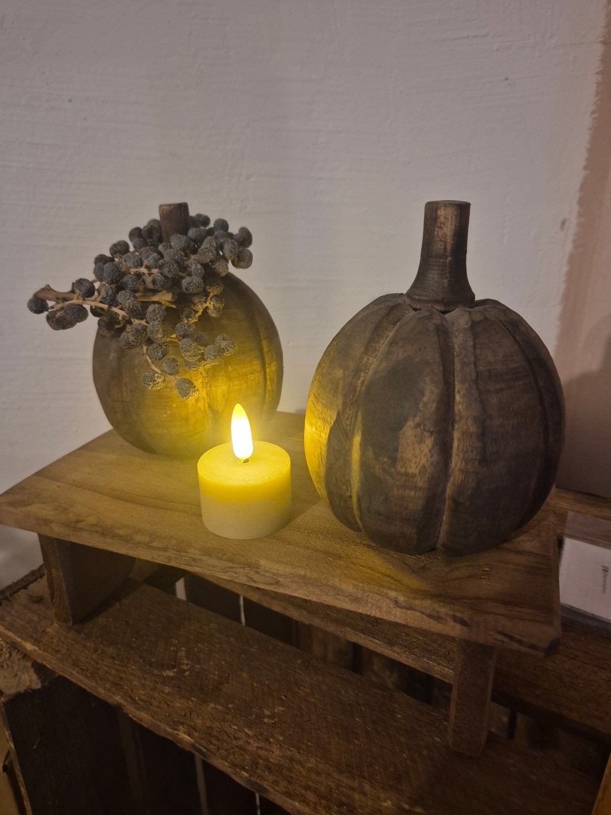Decoratieset: Houten Pompoenen, Krukje, LED & Dadeltak, Huis en Inrichting, Helene Livingstyle, Hout, 7531TJ, Ophalen of Verzenden
