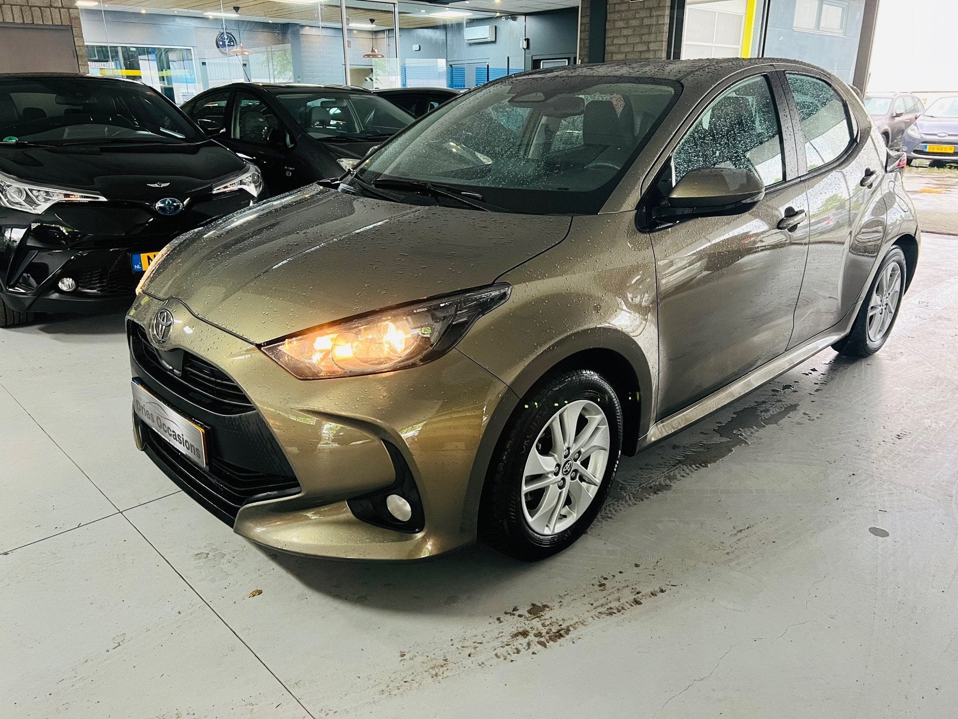 Toyota Yaris 1.5 Hybrid 115 Business NAP Apple Carplay, Auto's, 450 kg, Gebruikt, Euro 6, Bedrijf