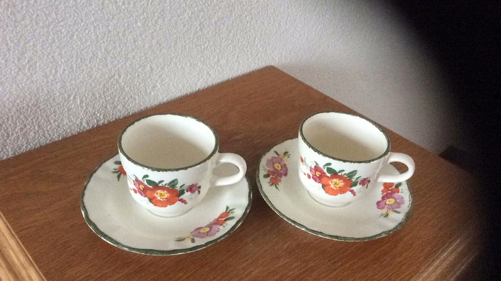 2 kop en schotels P italy, Ophalen of Verzenden
