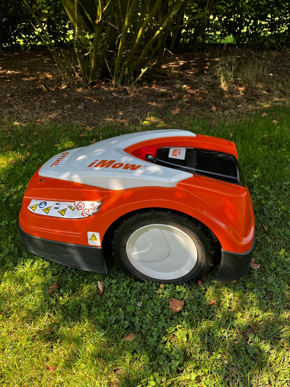 Stihl RMI 422, Ophalen of Verzenden, Zo goed als nieuw, 20 tot 25 cm, Met regensensor