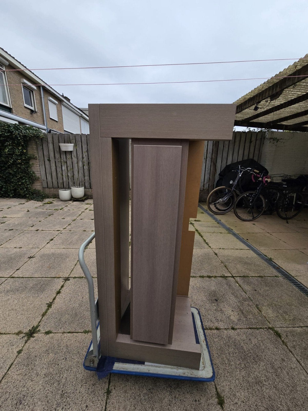 Houten kast/frame - Zo goed als nieew GRATIS, Met plank(en), Zo goed als nieuw, Modern, 150 tot 200 cm