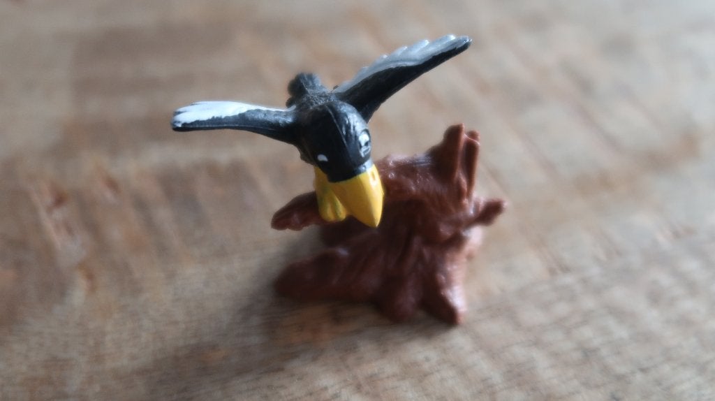 Schleich raaf op boomstam, Ophalen of Verzenden, Zo goed als nieuw, Dier
