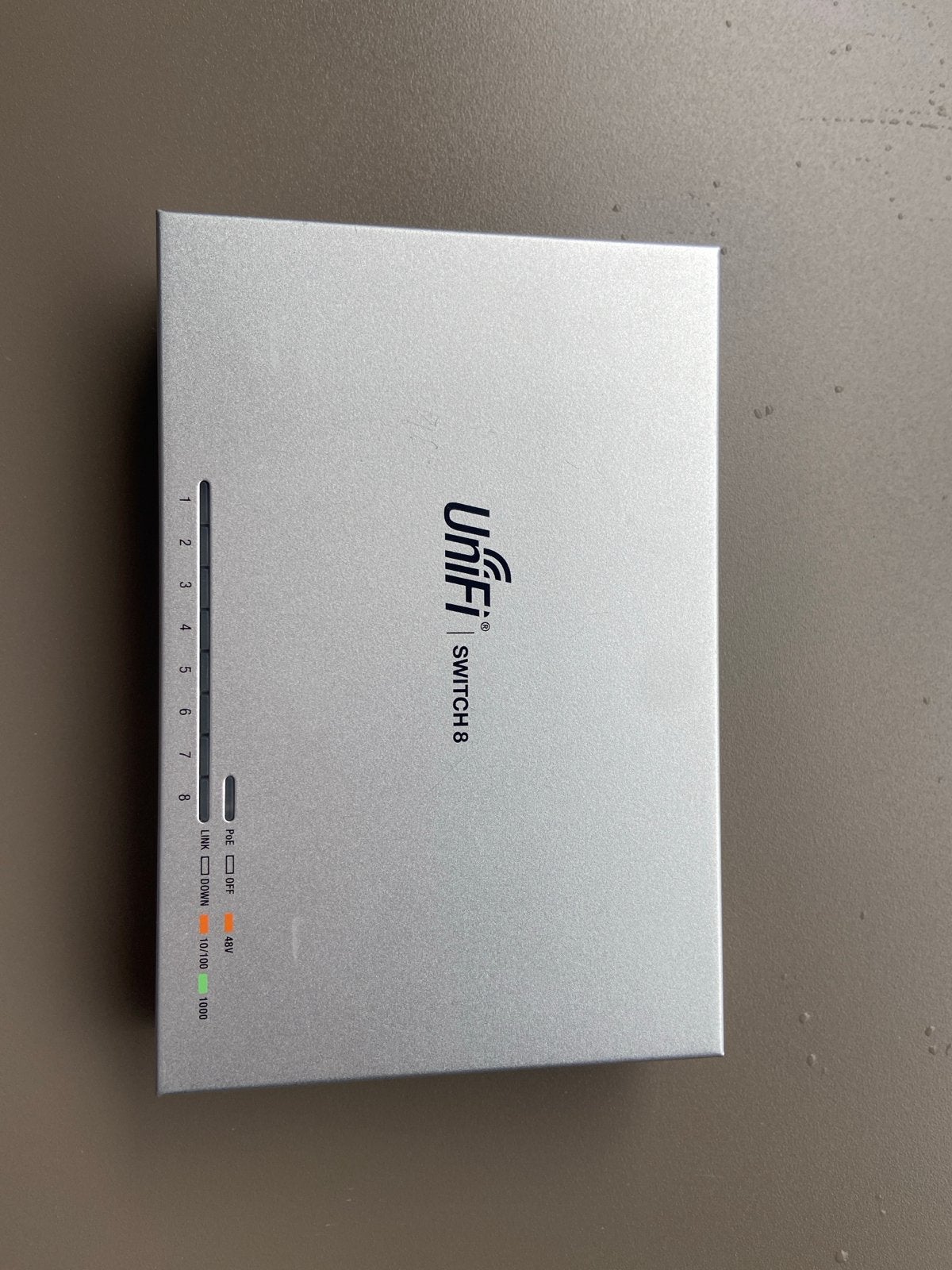 Ubiquiti UniFi Switch 8 (US-8) - Compacte Gigabit PoE Switch, Ophalen of Verzenden, Zo goed als nieuw