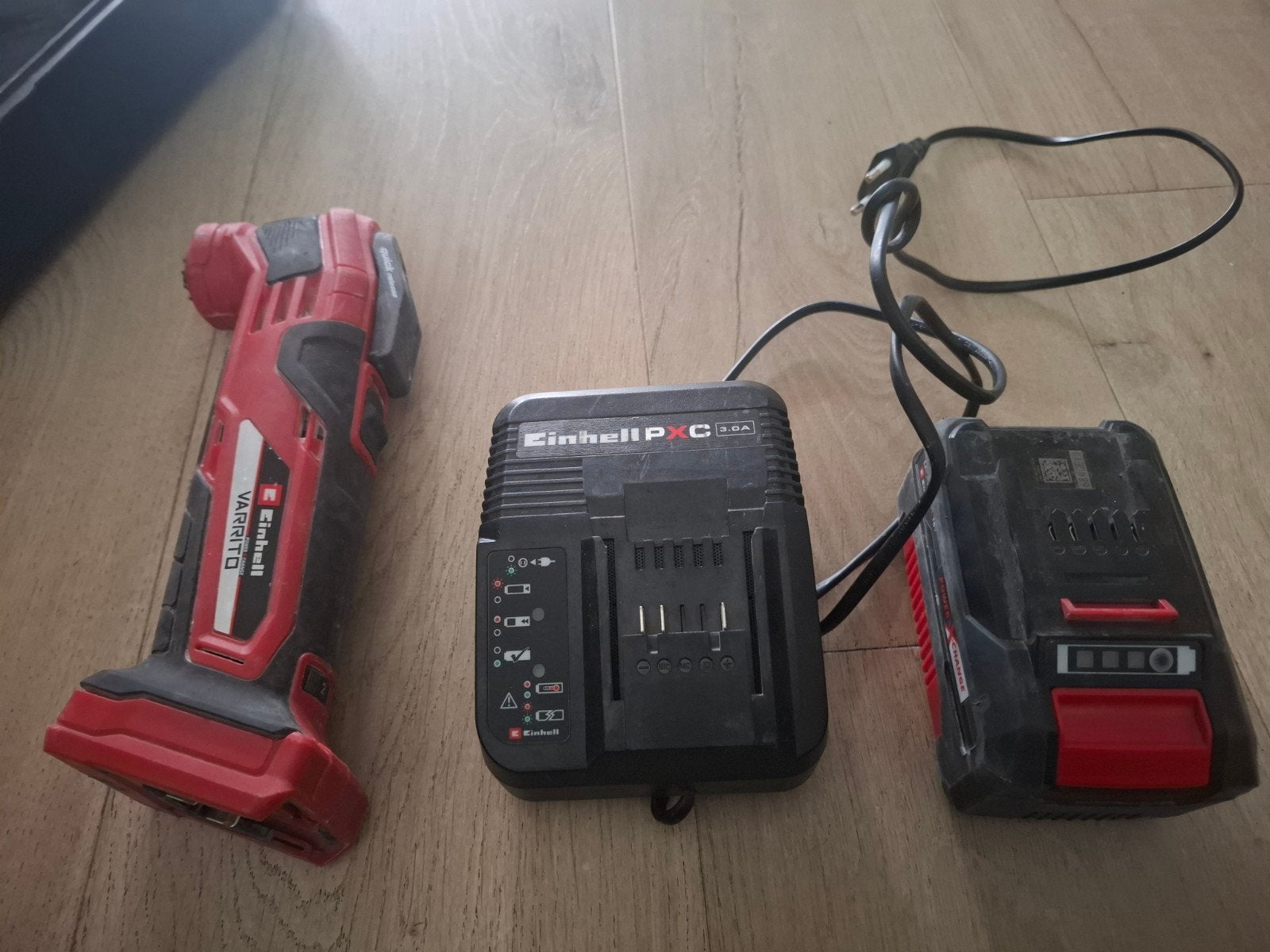 Einhell Varrito Multitool met lader en accu, Ophalen, Gebruikt, Multitool