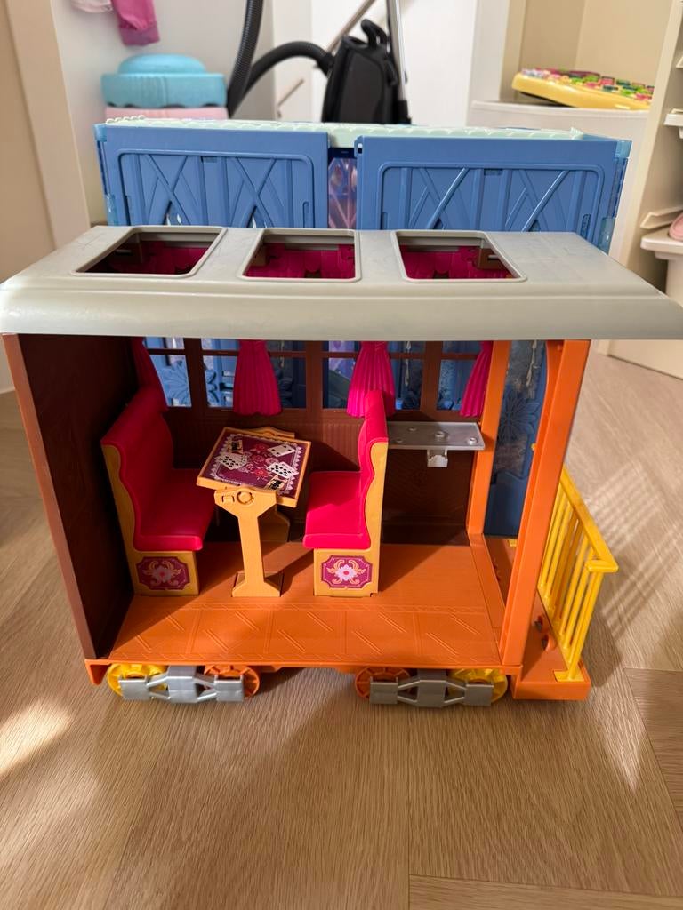 Spirit treinhuis, Ophalen, Zo goed als nieuw, Poppenhuis
