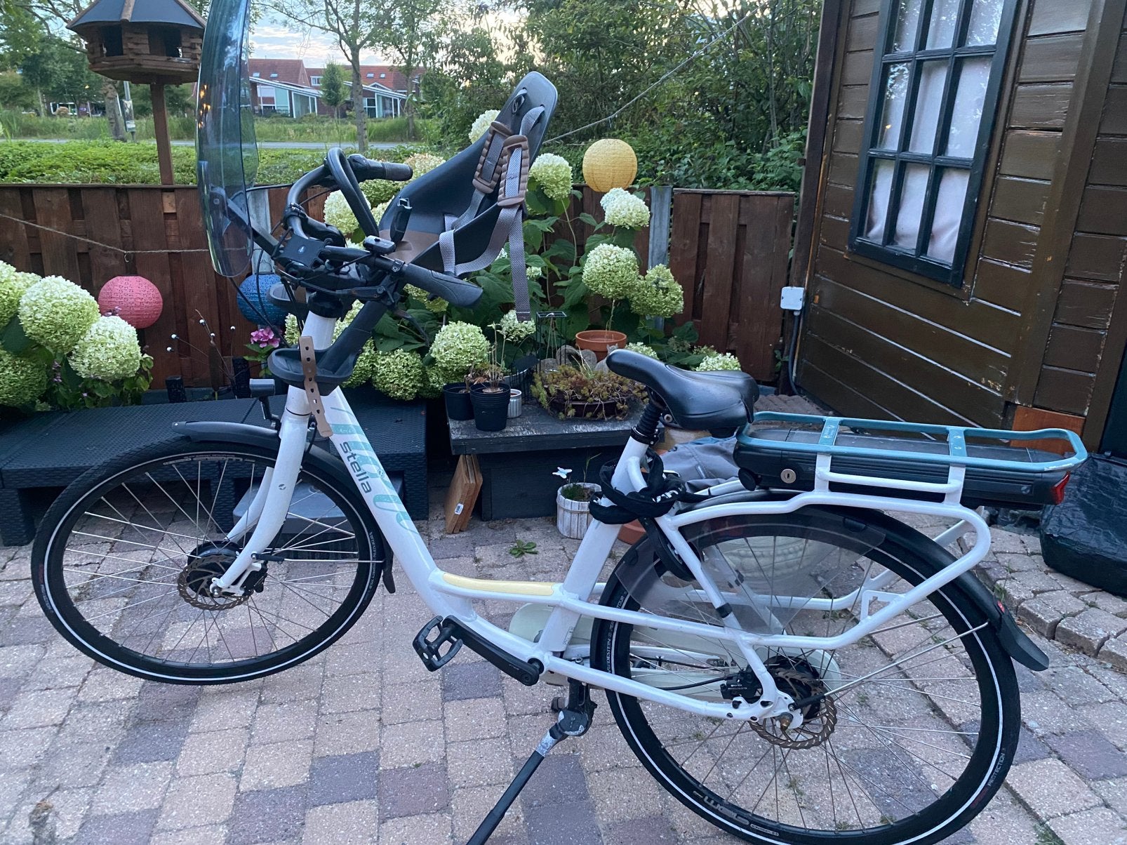Stella Fiore (2023) elektrische mama fiets, Fietsen en Brommers, Fietsen | Dames | Moederfietsen, Ophalen, Zo goed als nieuw, Overige merken