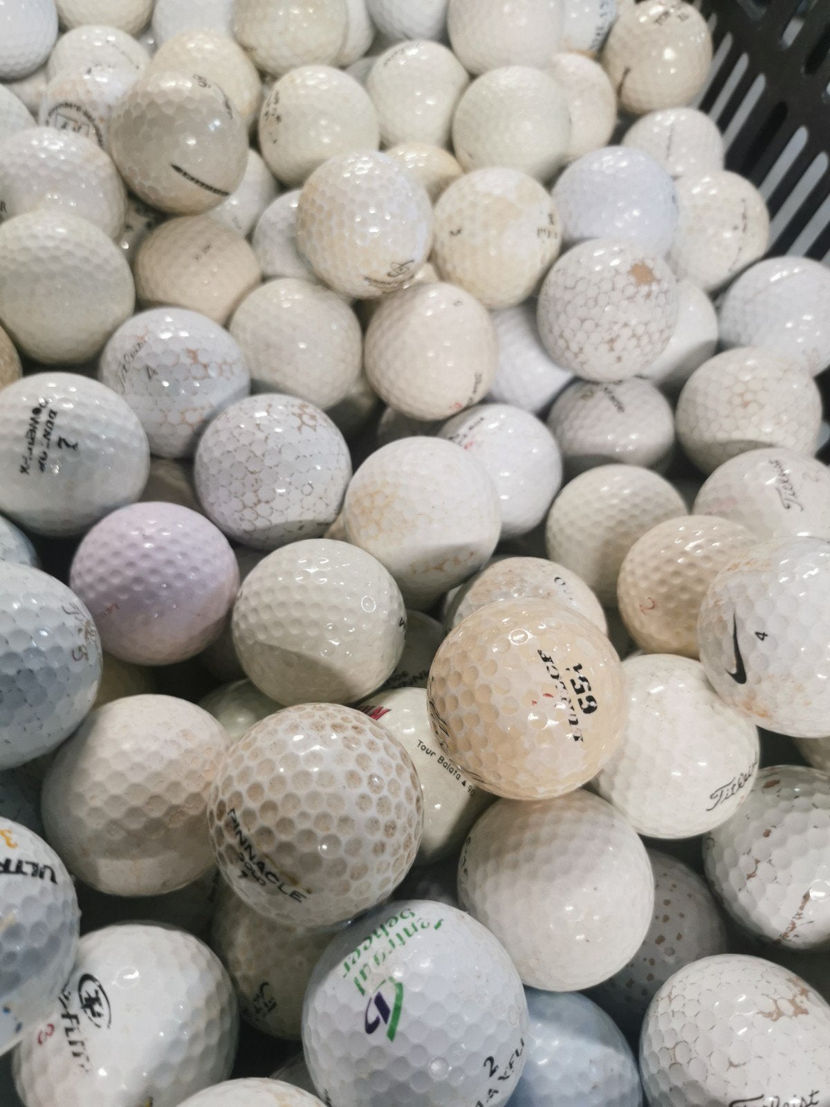 golfballen mix 100 stuks, Sport en Fitness, Ophalen of Verzenden, Bal(len)