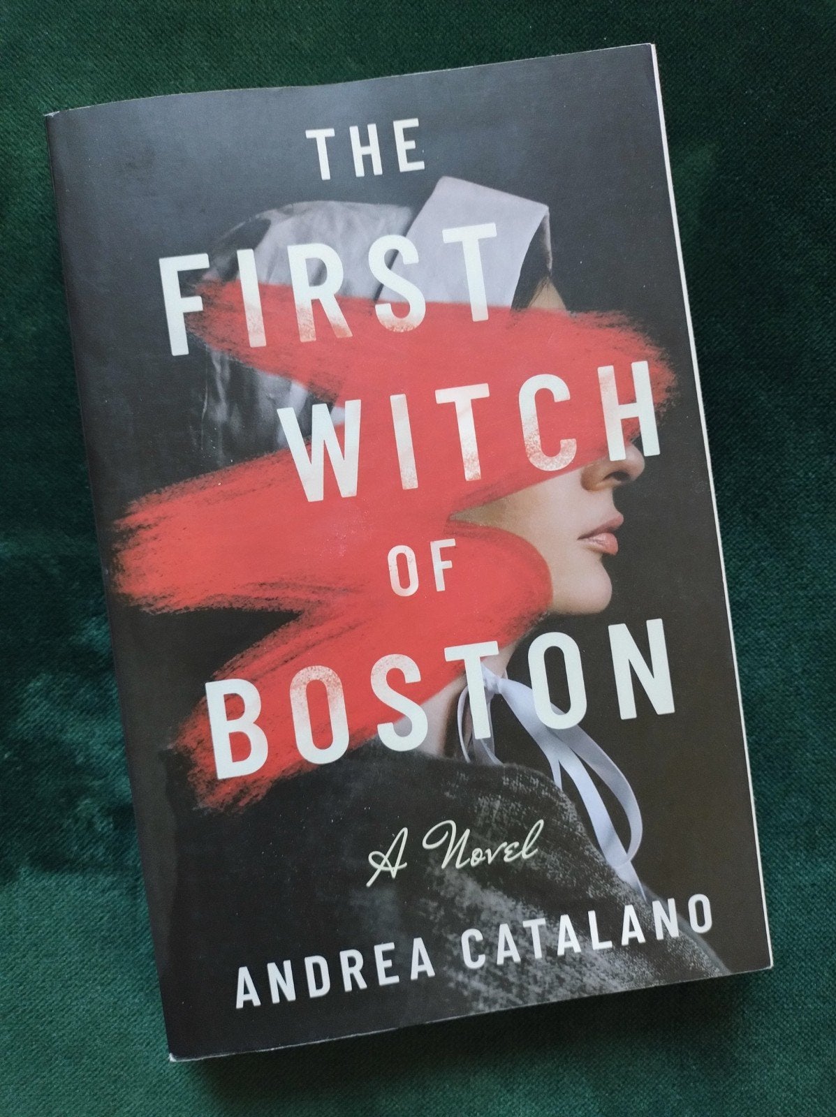 The First Witch of Boston - Andrea Catalano (EN), Verzenden