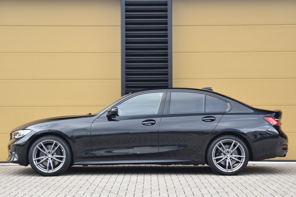 BMW 3-serie 330e eDrive Edition * Sportstoelen * Hifi Proffe, Auto's, BMW, 1998 cc, Achterwielaandrijving, Gebruikt, Met garantie (alle)