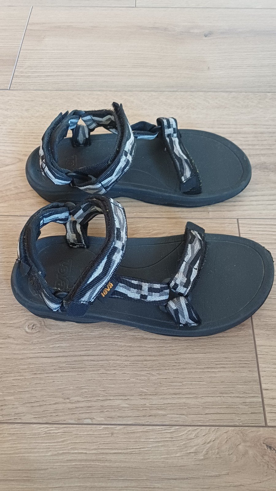 Teva sandalen maat 33/34, Gebruikt, Jongen of Meisje, Schoenen, Teva