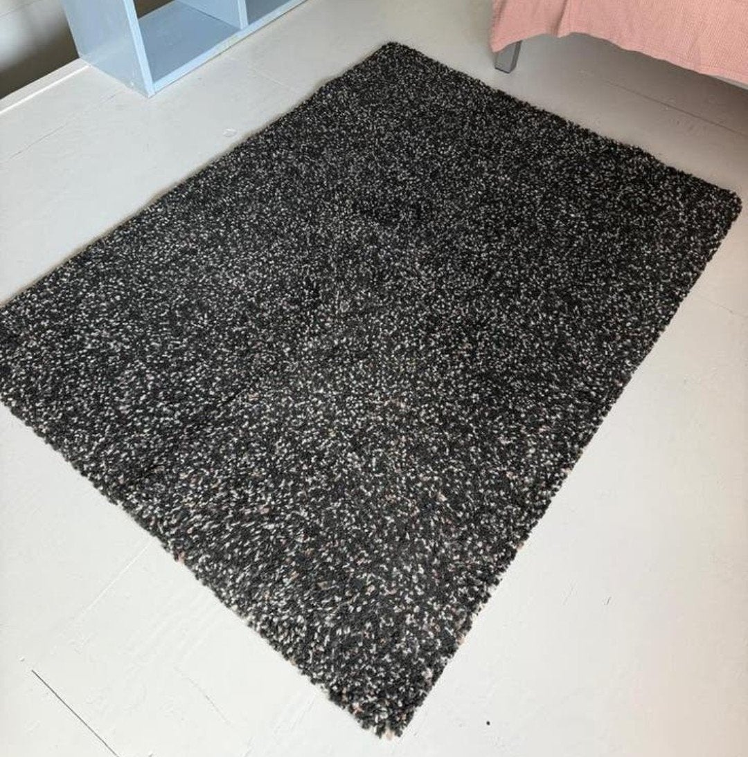 IKEA VINDUM vloerkleed grijs/zwart 170x230 cm, Huis en Inrichting, Stoffering | Tapijten en Kleden, Gebruikt, 150 tot 200 cm, 200 cm of meer