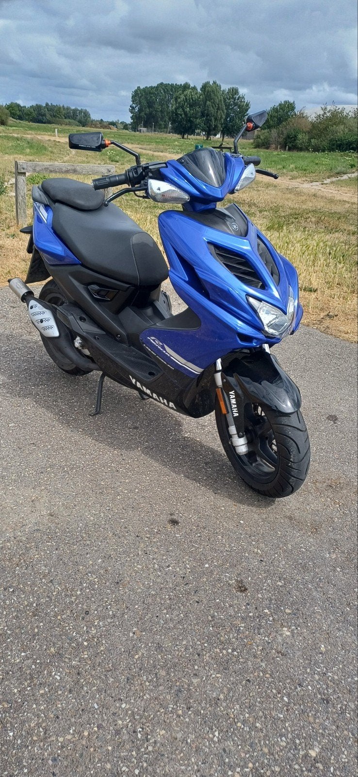 Yamaha Aerox 2016 2-takt, Fietsen en Brommers, Scooters | Yamaha, Ophalen, Tweetakt, Aerox, Maximaal 45 km/u