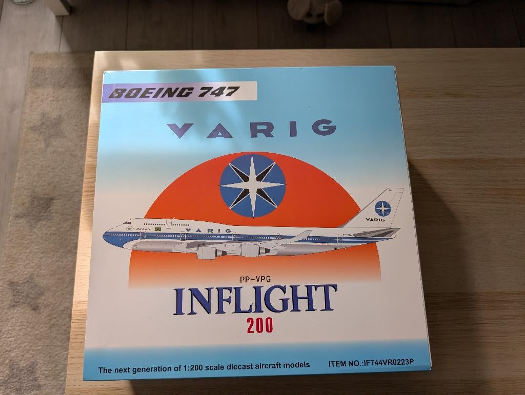 Boeing 747 VARIG INflight200 1/200 die cast model in OVP, Ophalen of Verzenden, Zo goed als nieuw, Schaalmodel