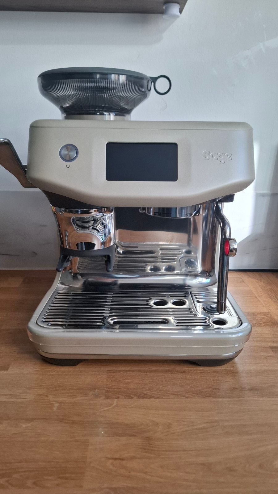 Sage Barista Touch Impress (Almond Nougat) Mei aangeschaft, Witgoed en Apparatuur, Koffiezetapparaten, Ophalen, Espresso apparaat