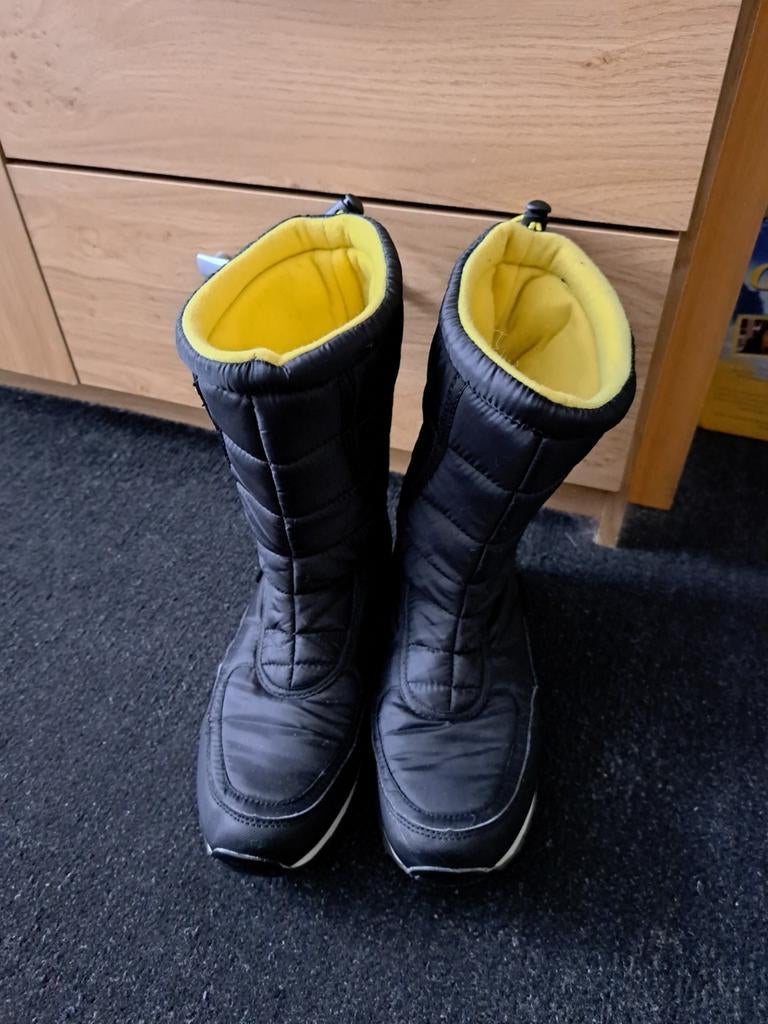 Super mooie human nature snowboots maat 41, Kleding | Dames, Schoenen, Blauw, Snowboots, Ophalen of Verzenden, Zo goed als nieuw