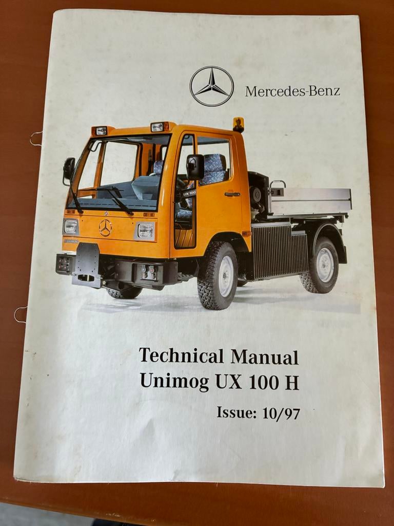 Mercedes-Benz Unimog UX 100 H Technische Handleiding, Auto diversen, Handleidingen en Instructieboekjes, Ophalen of Verzenden