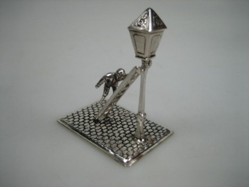 Zilveren Lantaarnopsteker Miniatuur uit ca. 1976, Antiek en Kunst, Verzenden, Zilver