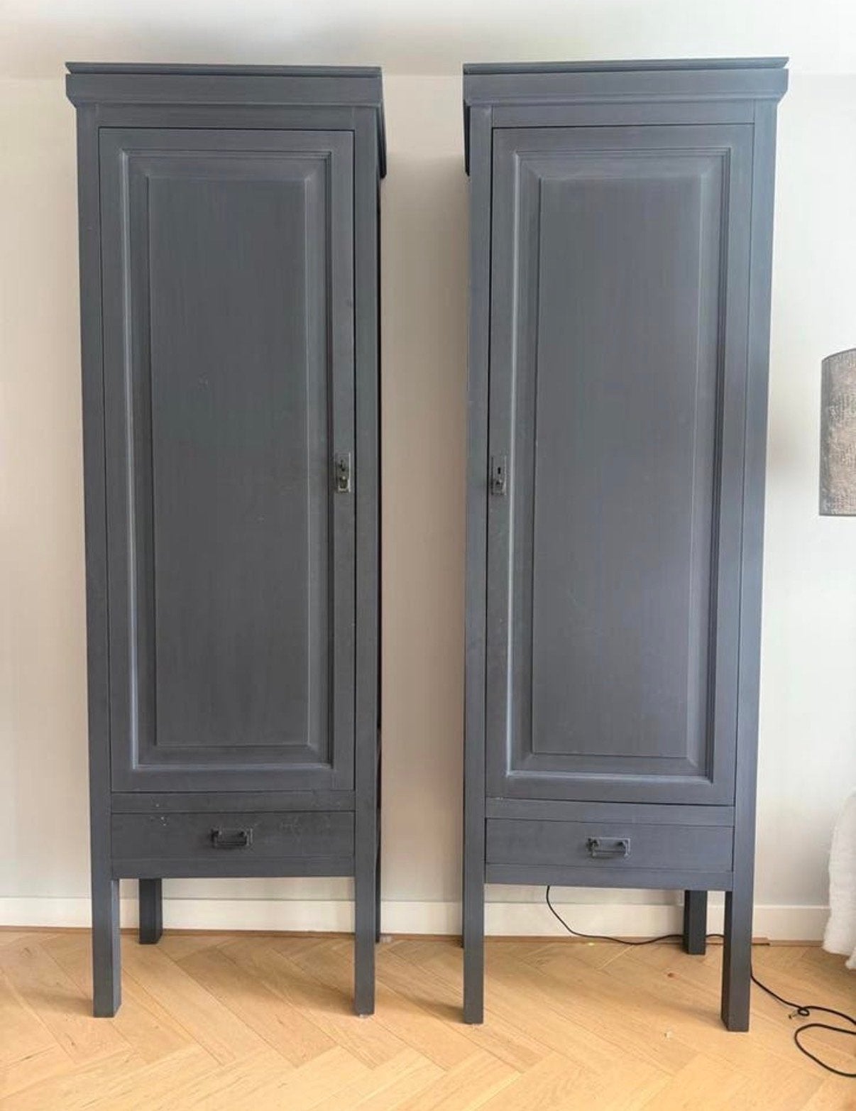 Set van 2 Keijser en Co kasten - donkergrijs, klassiek, Huis en Inrichting, Kasten | Kledingkasten, Gebruikt, 25 tot 50 cm, Met lade(s)