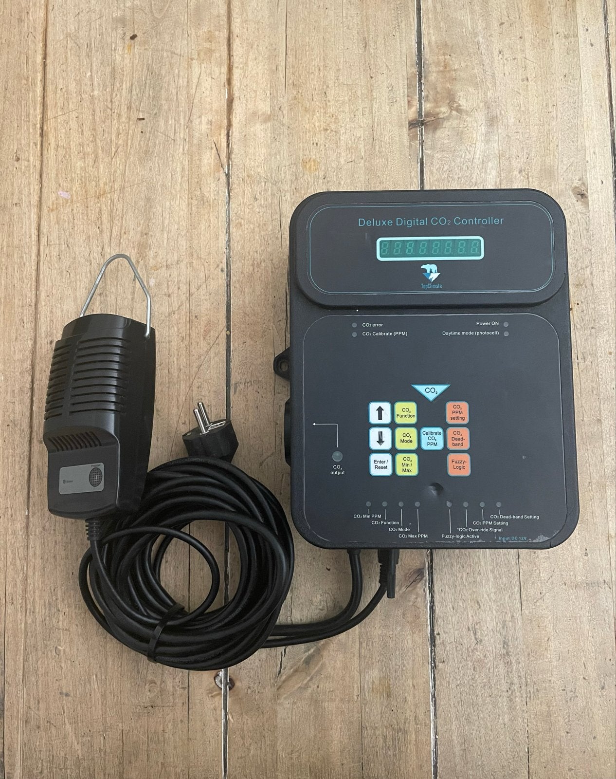 TopClimate Deluxe Digitale CO2 Controller, Ophalen of Verzenden, Zo goed als nieuw, Klimaatbeheersing