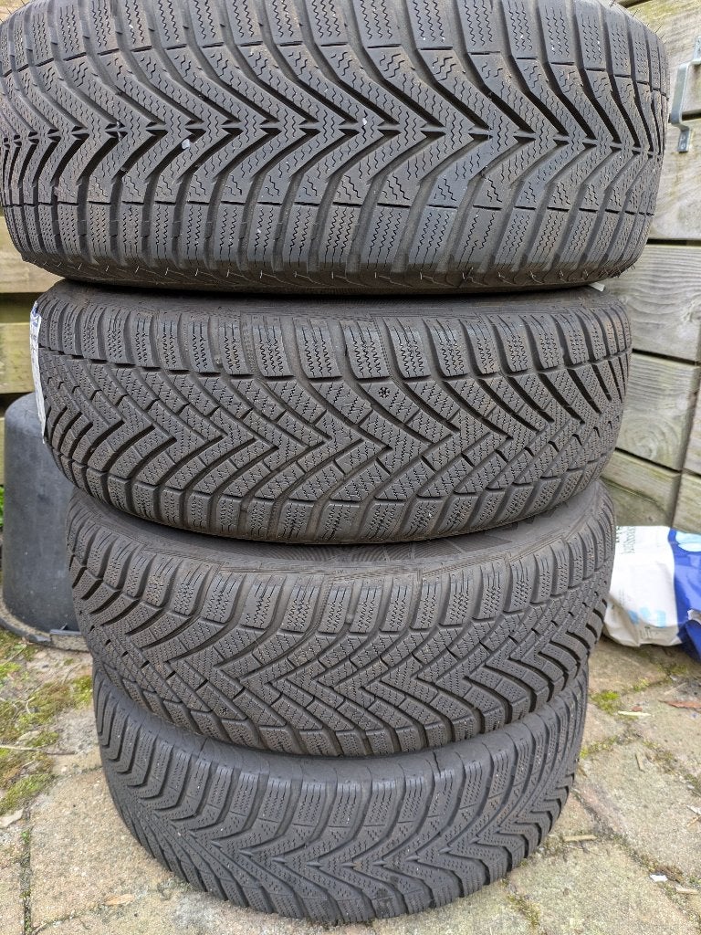 4 x stalenvelgen met winterbanden, Auto-onderdelen, Banden en Velgen, Ophalen, Gebruikt, 15 inch, Banden en Velgen