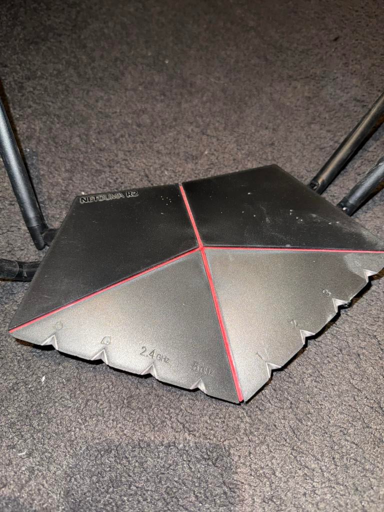 Netduma R2 Gaming Router - Nieuwstaat, Ophalen of Verzenden, Zo goed als nieuw, Router