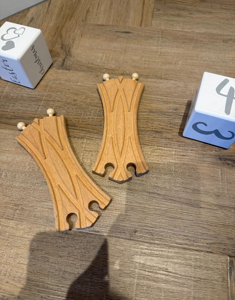 ZGAN 2x Brio houten trein ronde bocht spoor wissel set 33307, Ophalen of Verzenden, Zo goed als nieuw