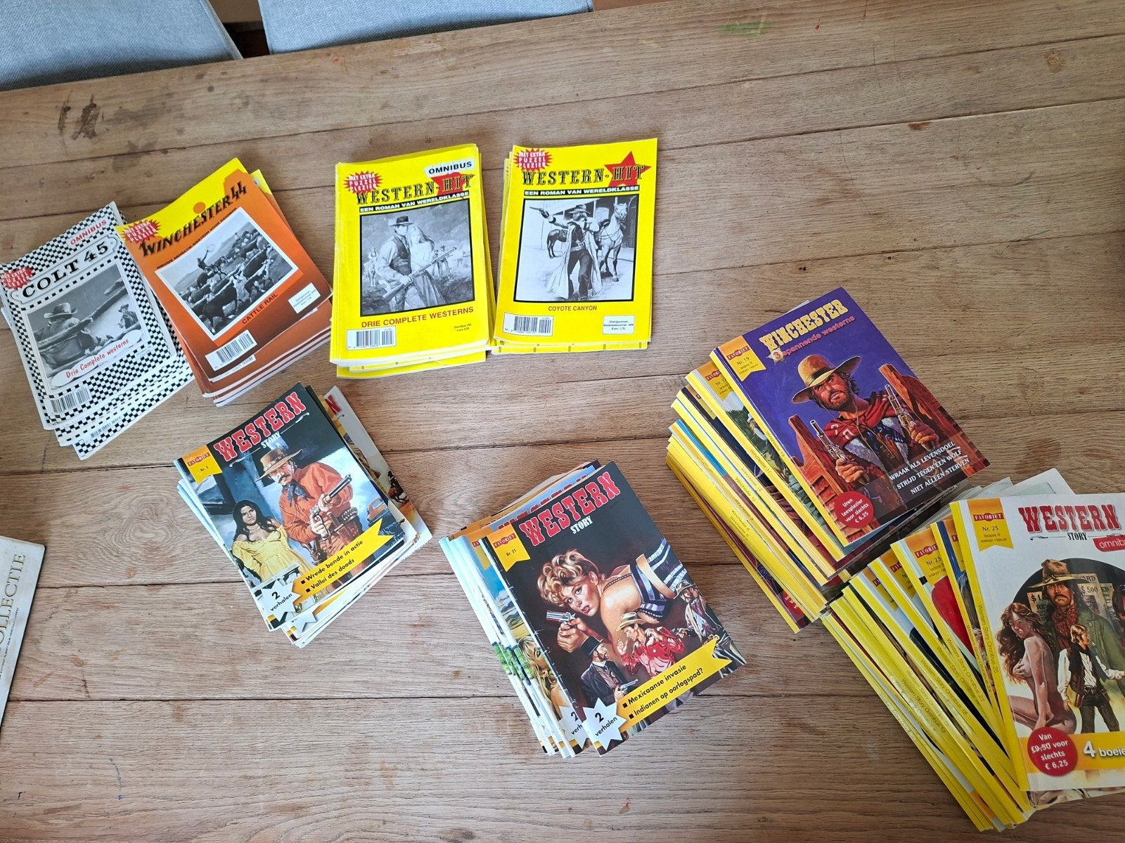 Winchester 44,  Western Story, Colt 45, Western Hit ( 77x ), Ophalen of Verzenden, 1980 tot heden, Tijdschrift