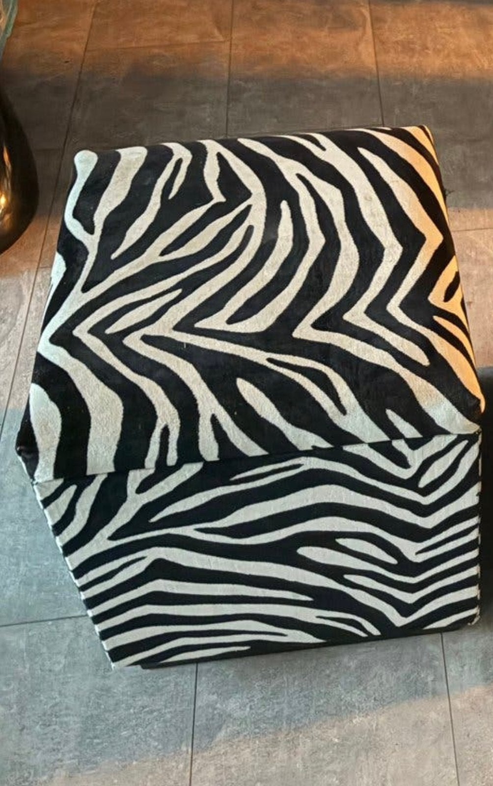 Set van 2 Zebraprint Poefs - Zo goed als nieuw, Minder dan 50 cm, Vierkant, Ophalen of Verzenden, Zo goed als nieuw