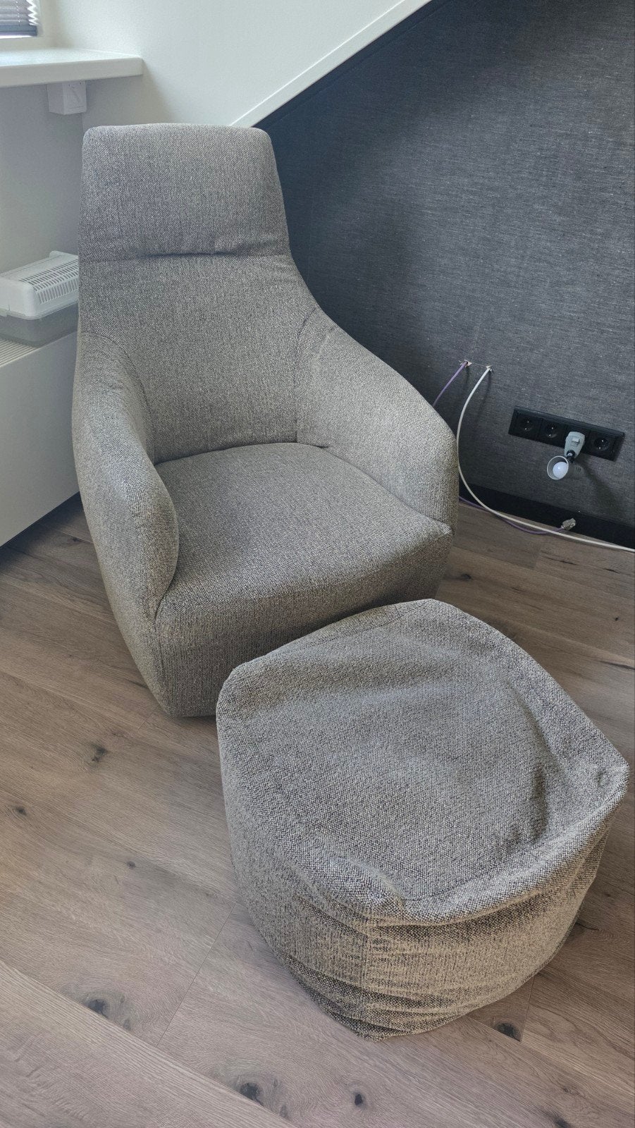 Draai stoel met poef, Ophalen, 50 tot 75 cm