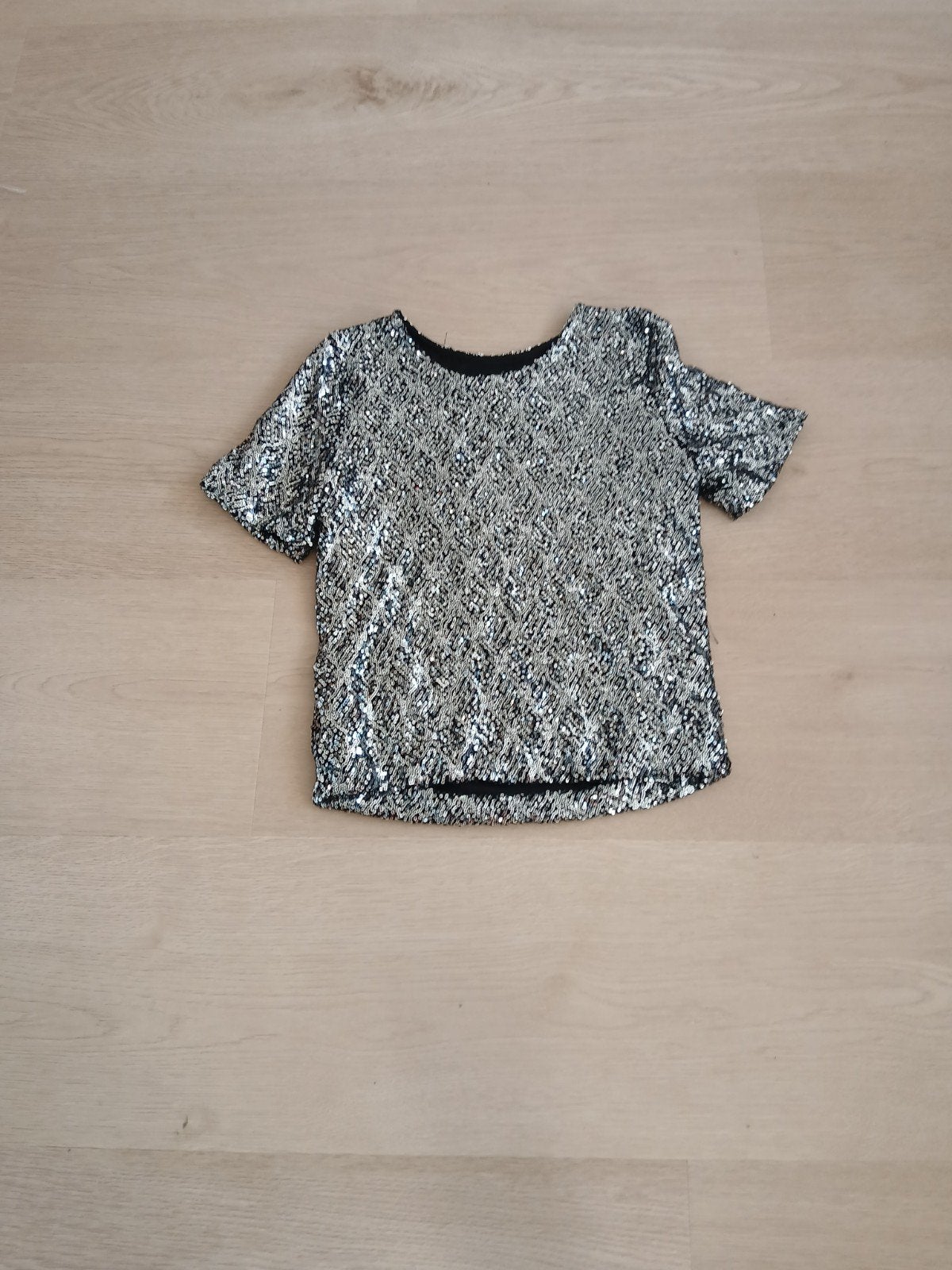 Zilveren pailletten top met korte mouwen, Maat 38/40 (M), Ophalen of Verzenden, Korte mouw, Zilver