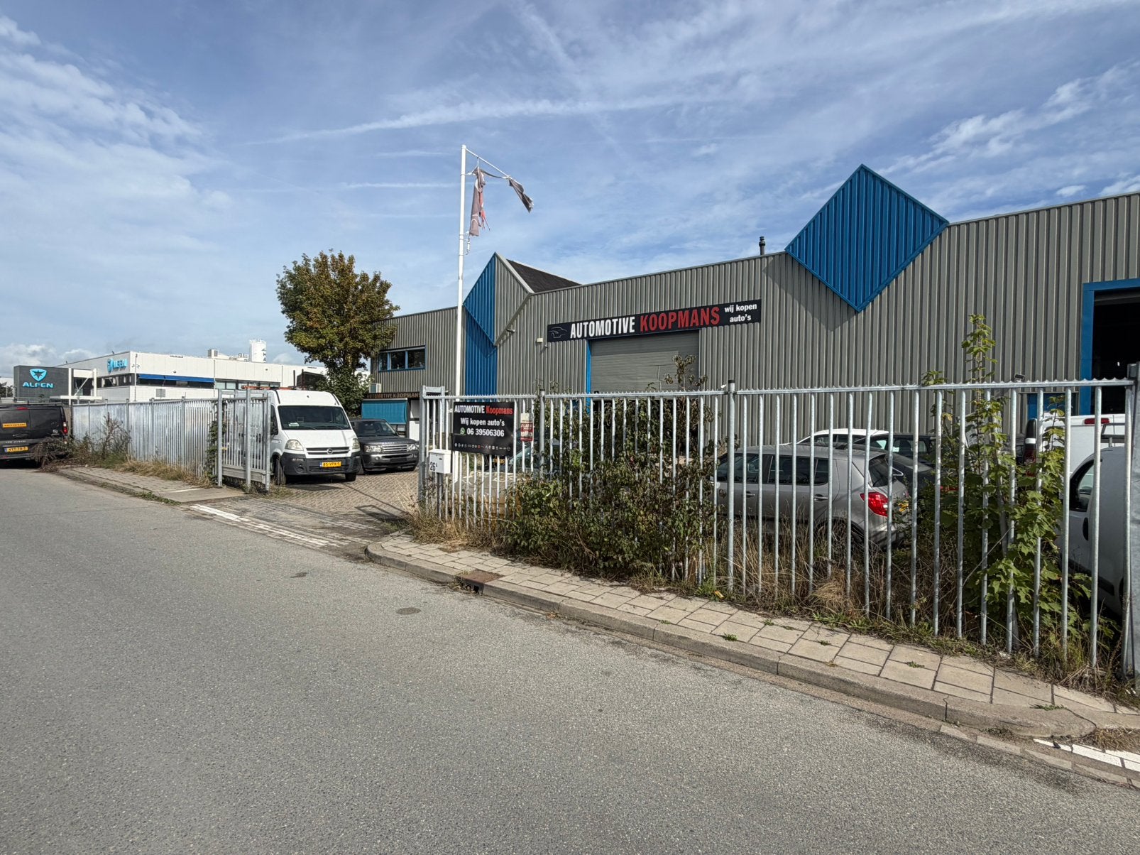 Bedrijfspand ter overname almere huurpand top locatie ruim!!, Huur, Bedrijfsruimte