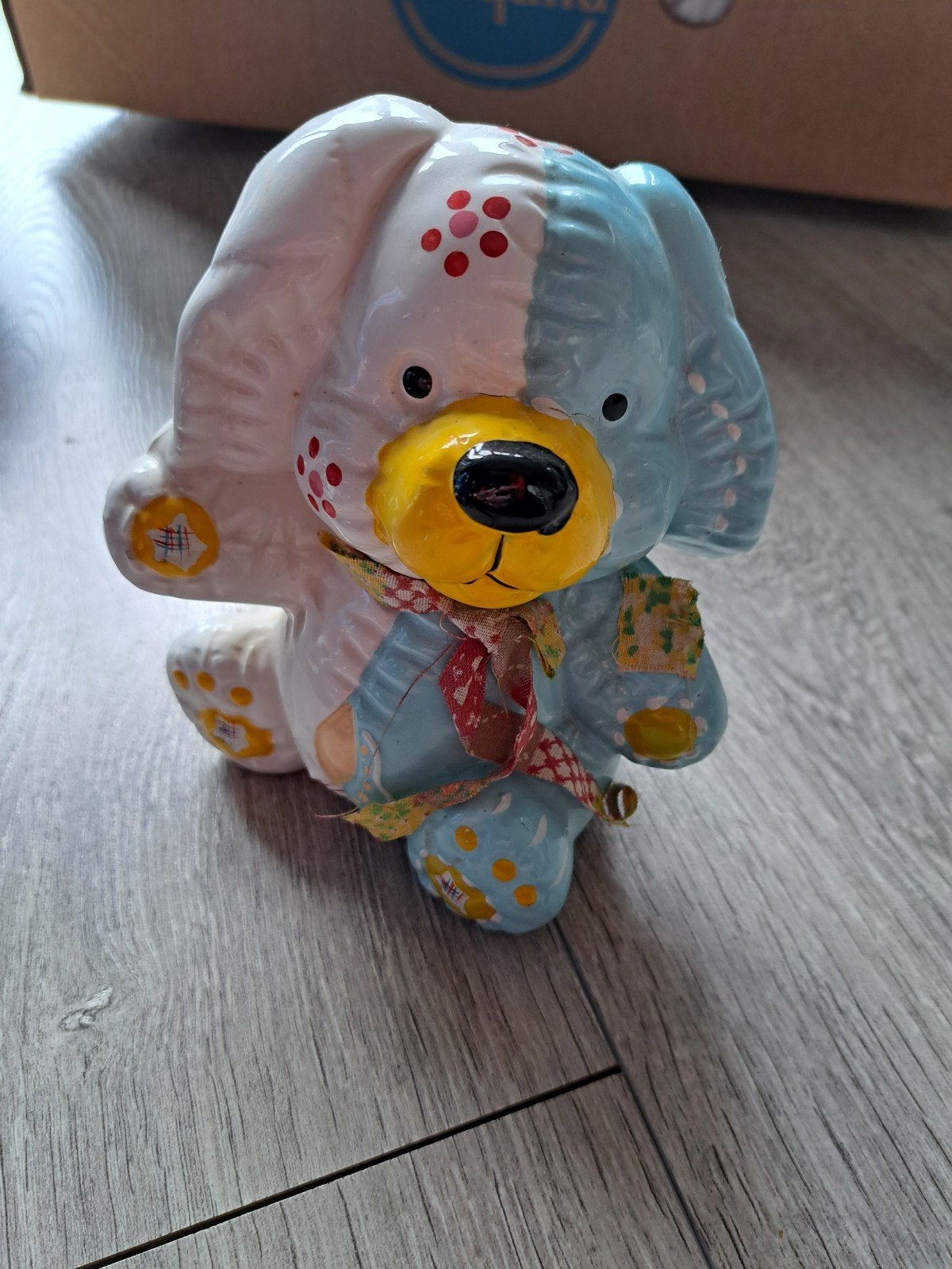 Spaarpot van een lieve hond, Ophalen of Verzenden, Gebruikt, Steen, Aardewerk of Keramiek, Dier