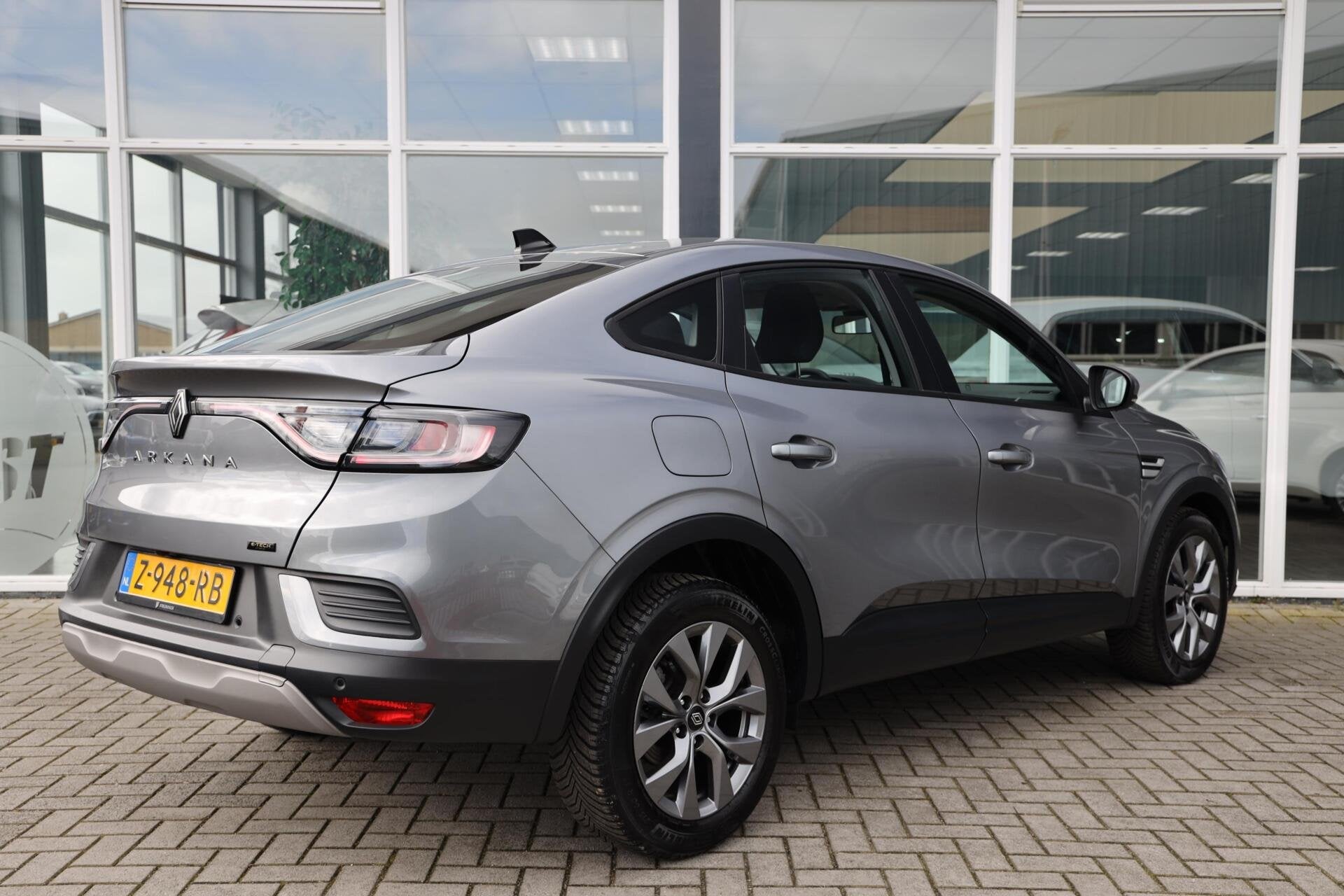 Renault Arkana 1.6 E-Tech full hybrid 145 evolution|Automaat, Auto's, Adaptive Cruise Control, Gebruikt, Euro 6, Met garantie (alle)