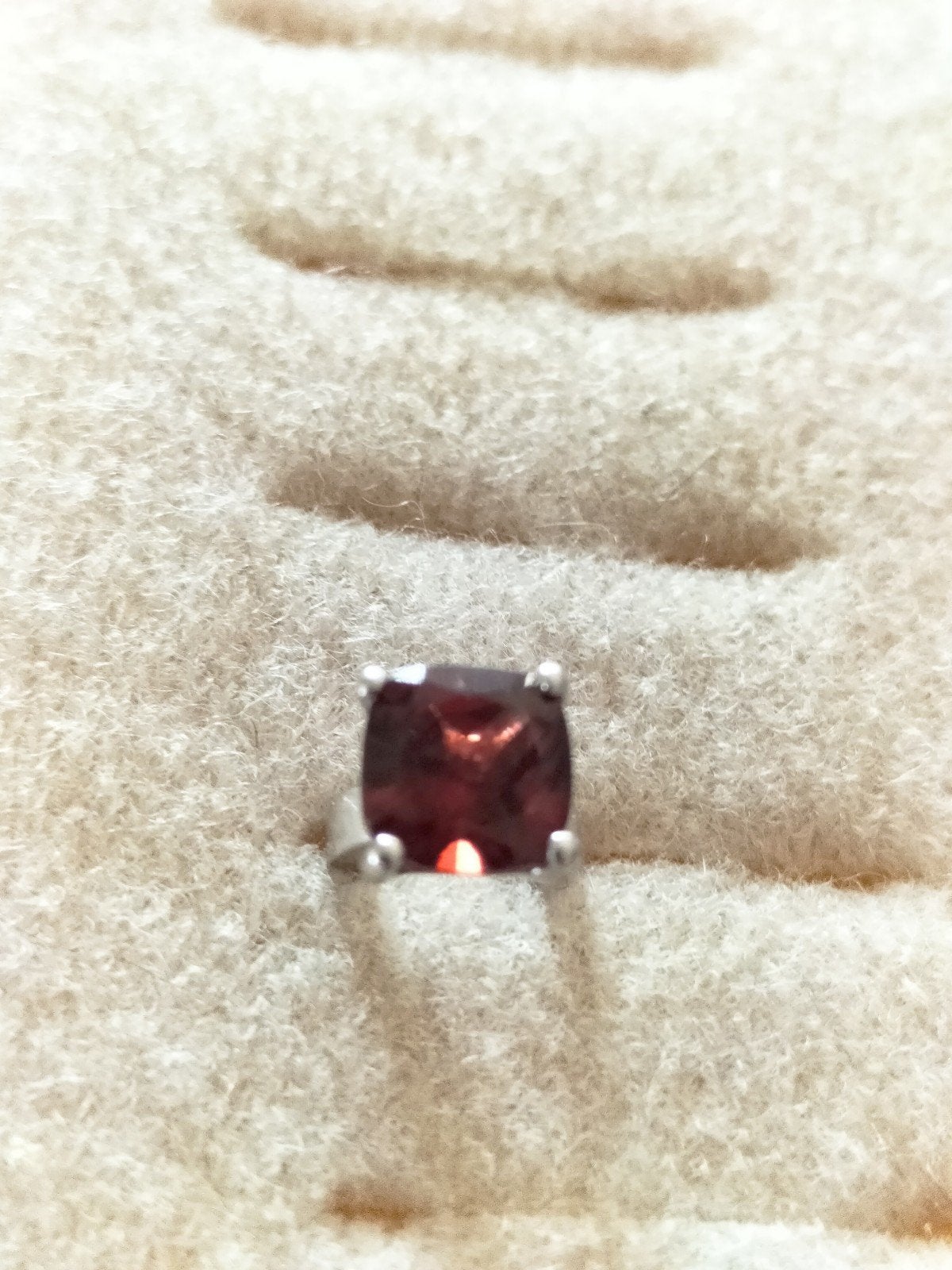 Christina Jewelry Zilveren Granaat Bedel, Sieraden, Tassen en Uiterlijk, Bedels, Verzenden, Zo goed als nieuw, Zilver, Overige merken