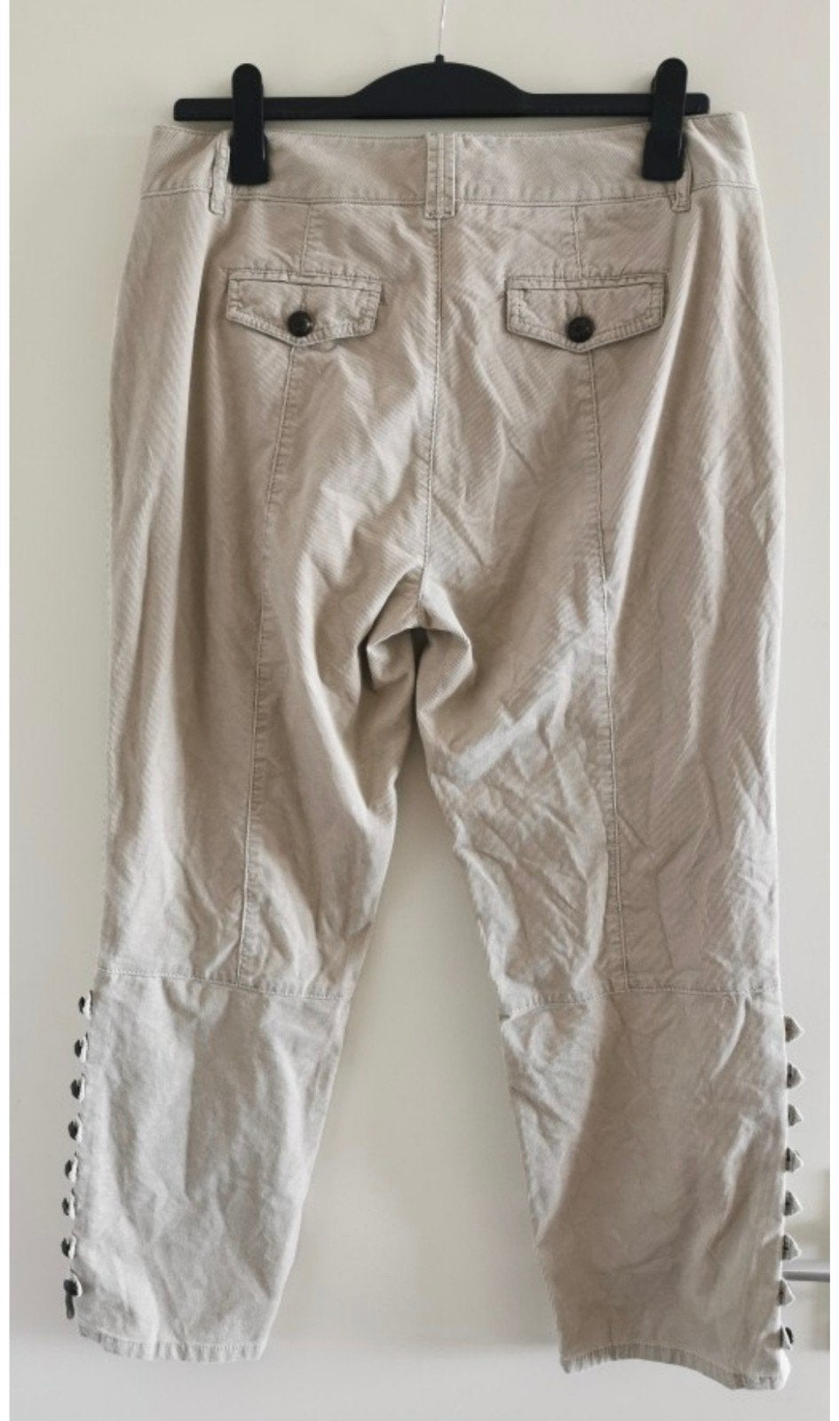 Rosner beige corduroy broek mt 44 ZGAN! 8 knopen
Katoen elas, Beige, Maat 42/44 (L), Ophalen of Verzenden, Zo goed als nieuw