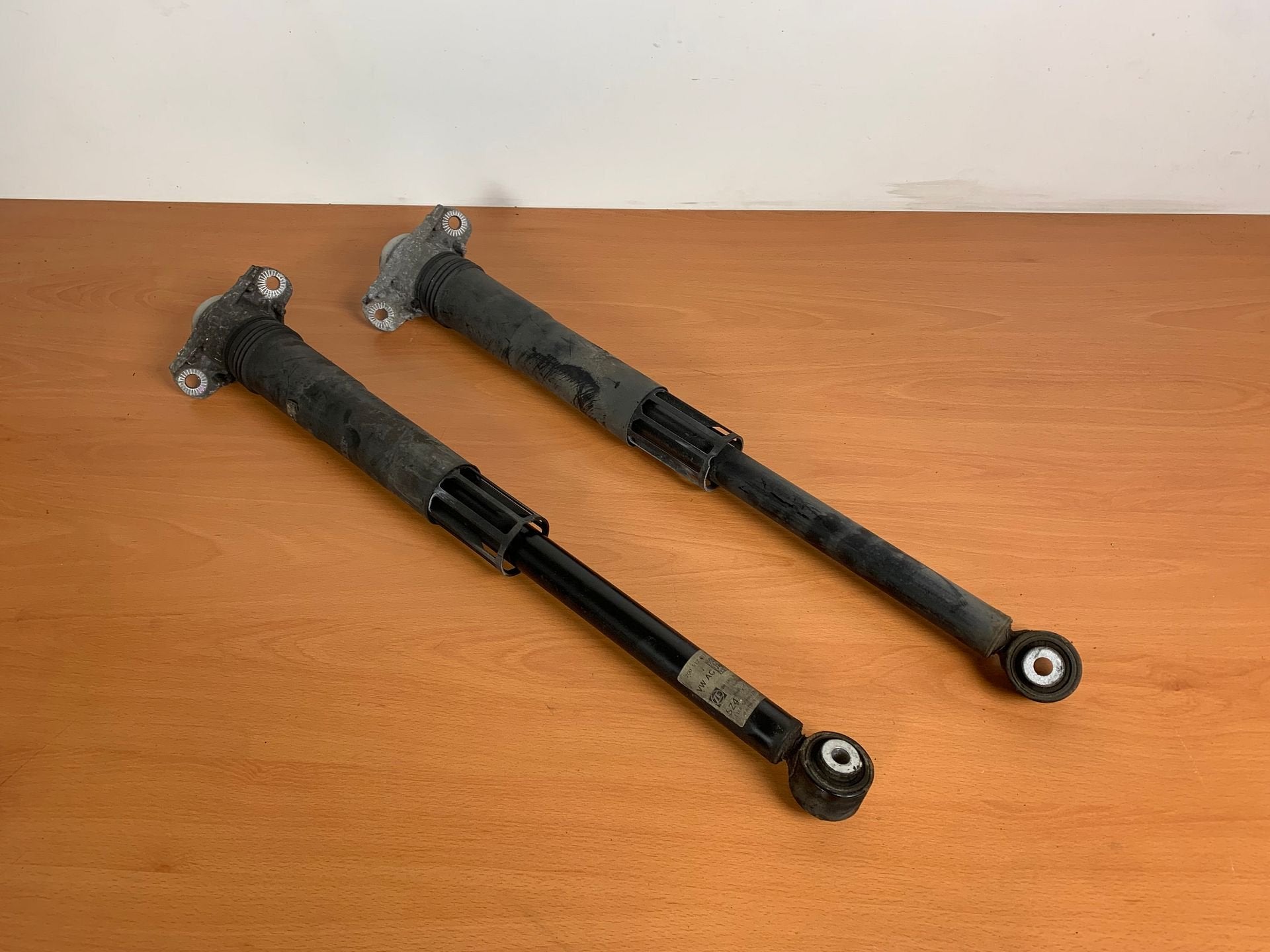 schokdemper set achter volkswagen polo 2G 2017 tot 2024, Auto-onderdelen, Gebruikt, -, Volkswagen, -