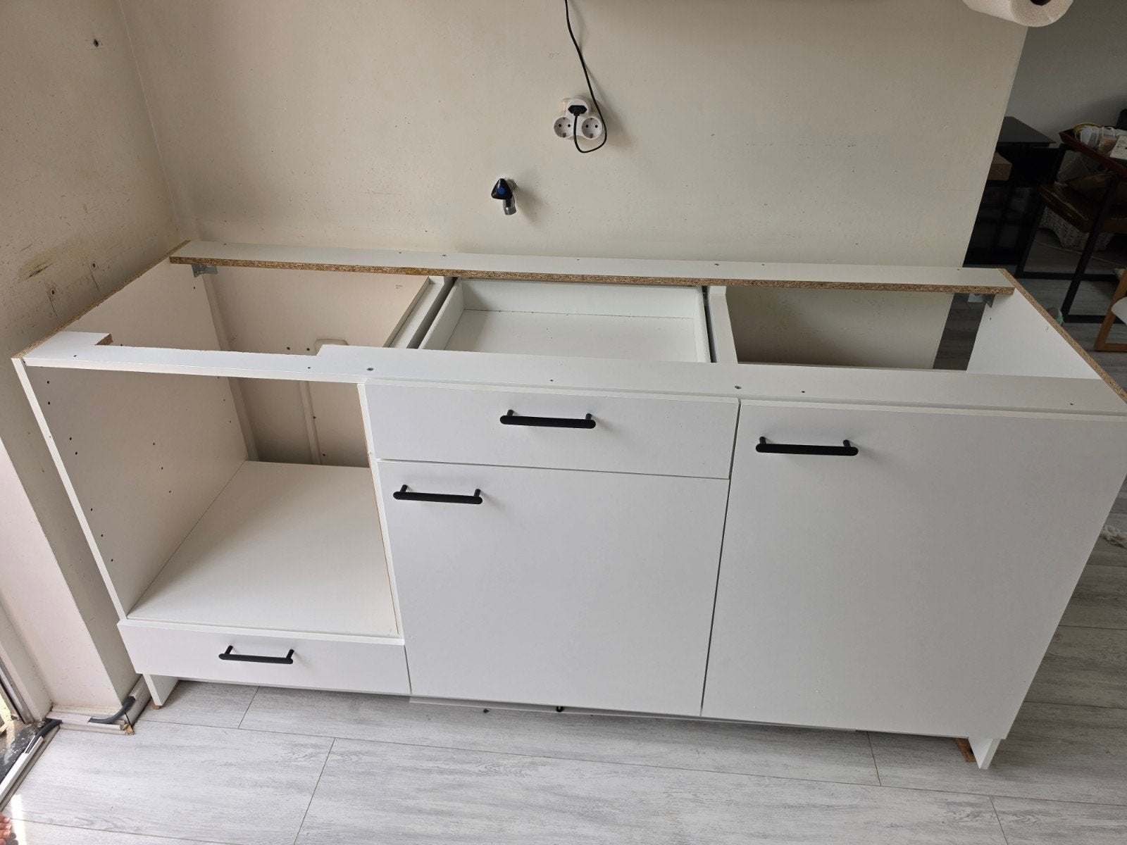 IKEA KNOXHULT keukenkast (zonder werkblad) – 1 jaar oud, Huis en Inrichting, Keuken | Complete keukens, Enkelwandige keuken, Wit