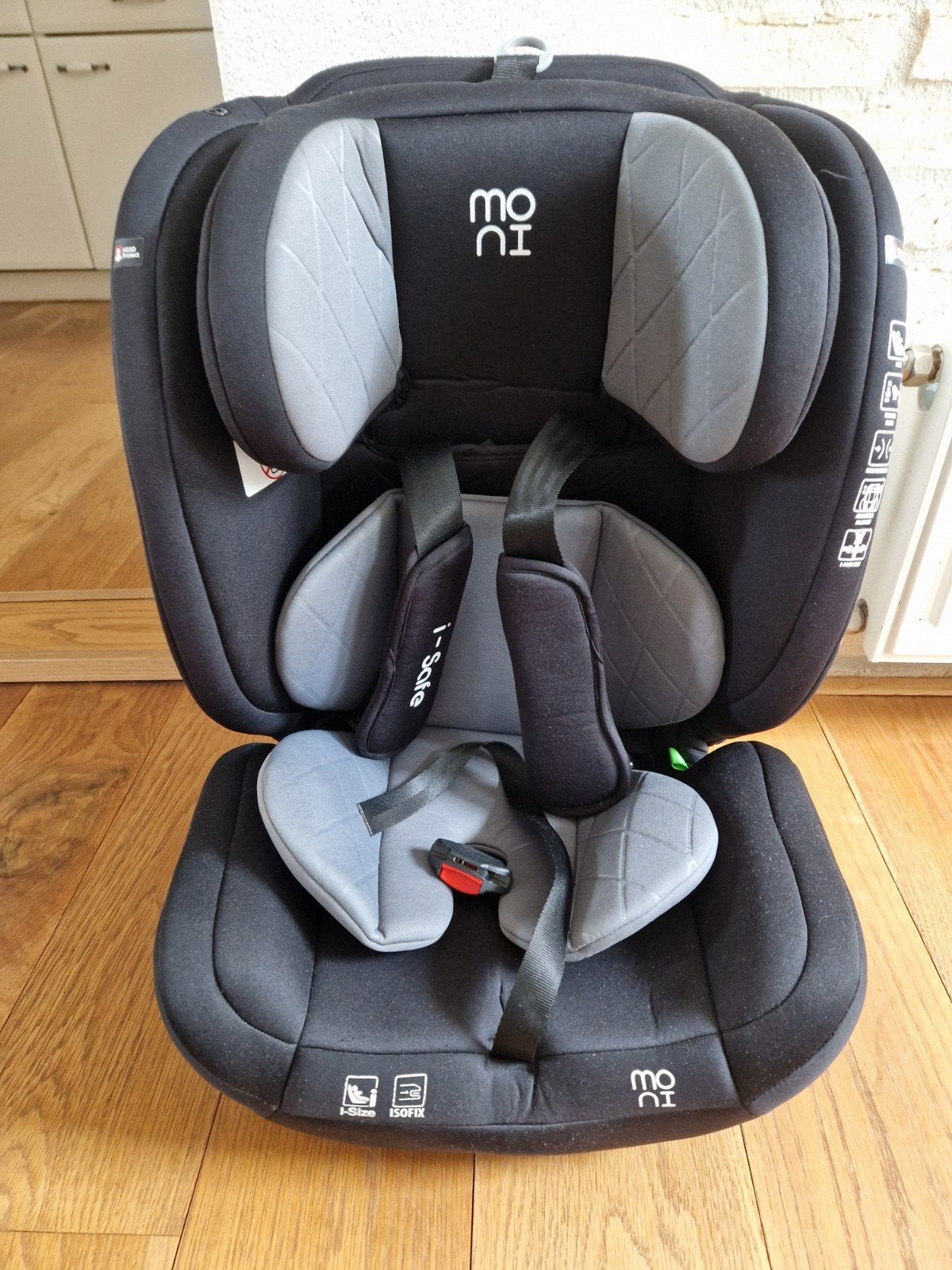 MoMi I-Safe Autostoel - Zwart/Grijs - 0-18 kg, Kinderen en Baby's, Autogordel, 9 t/m 18 kg, Zo goed als nieuw, Ophalen