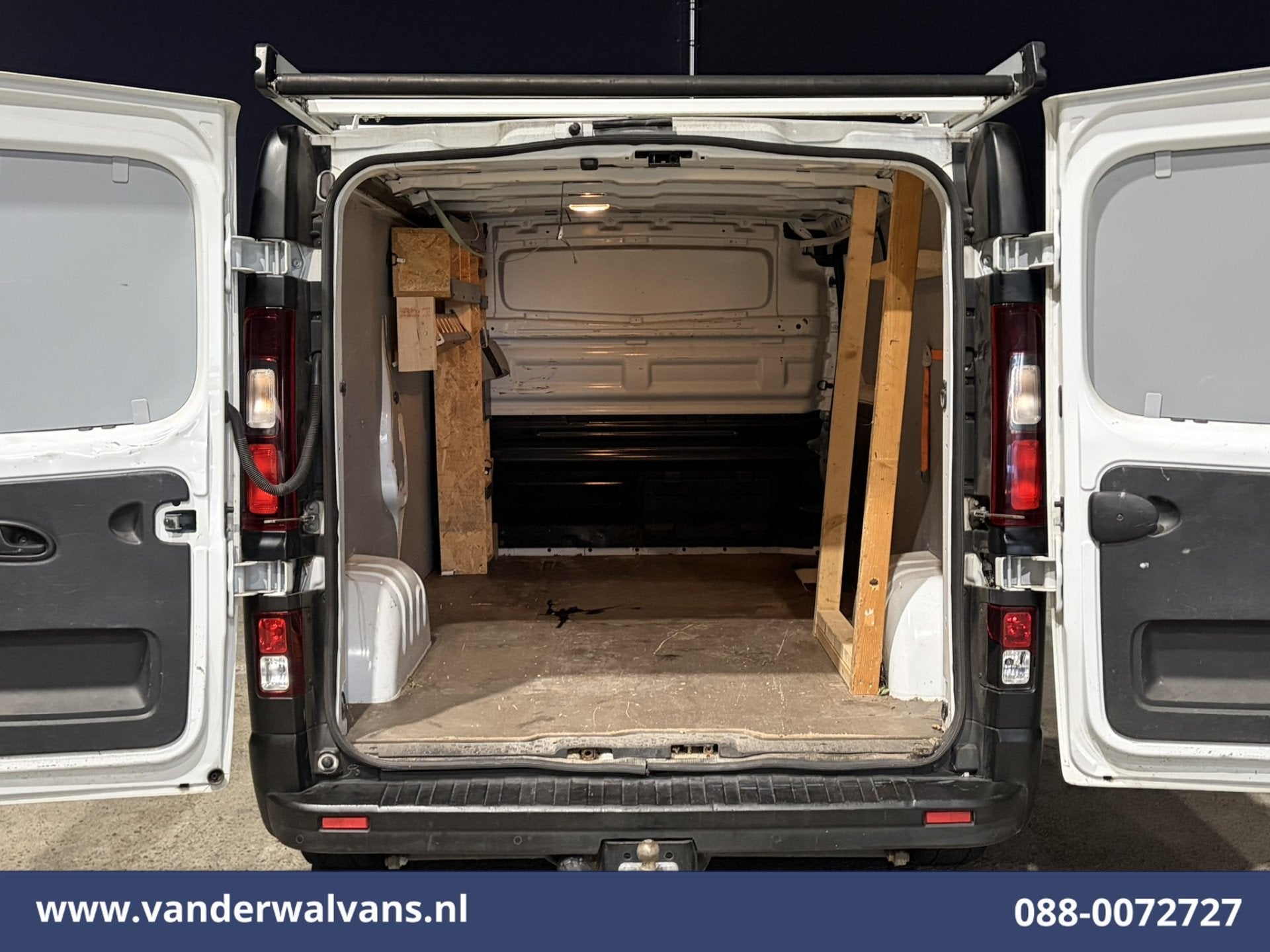 Nissan NV300 1.6 dCi 126pk L2H1 Euro6 Airco | Navigatie | Im, Auto's, Voorwielaandrijving, Stof, Gebruikt, Euro 6