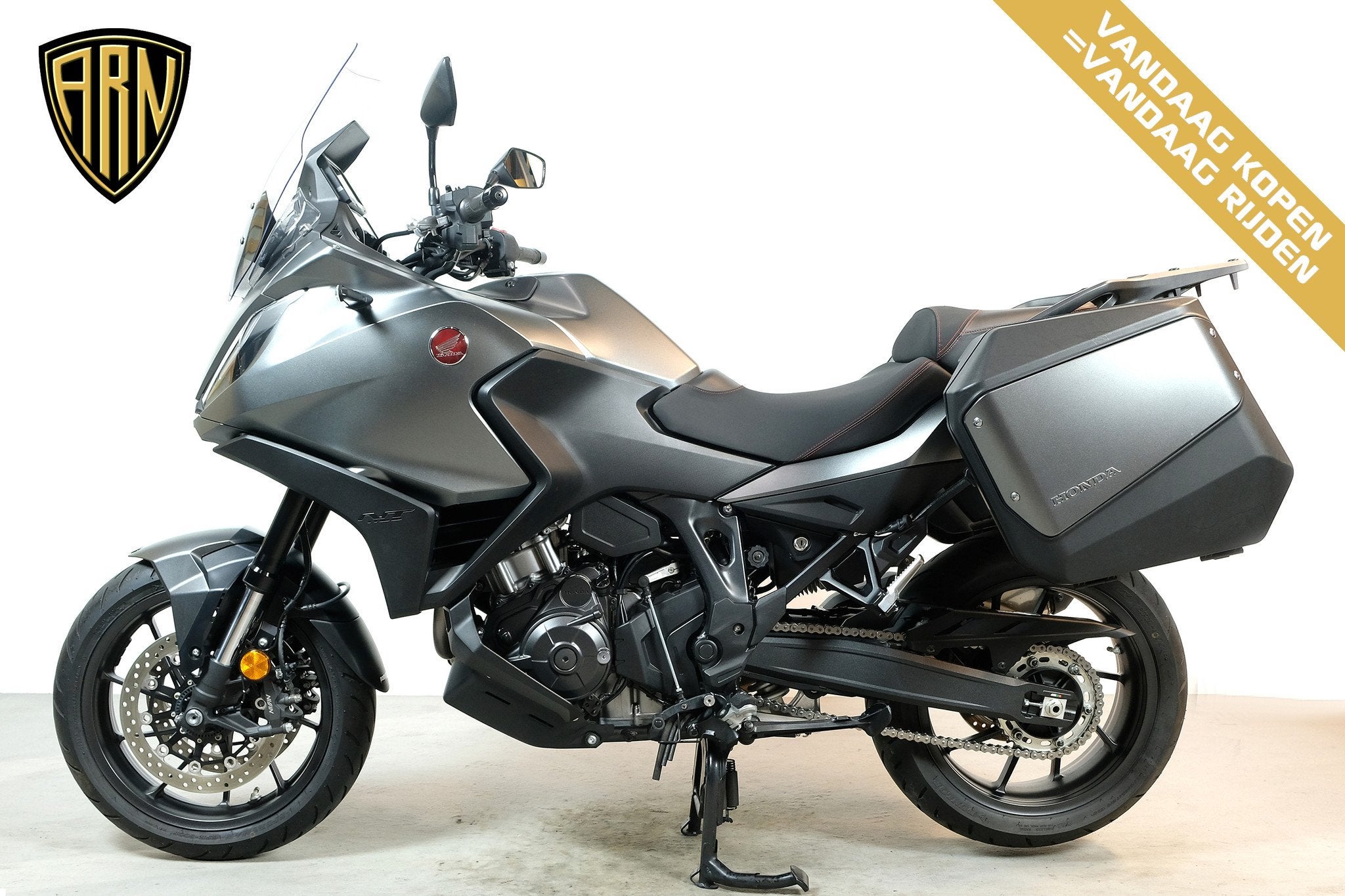 Honda NT 1100 (bj 2024), Bedrijf, Handvatverwarming, Toermotor