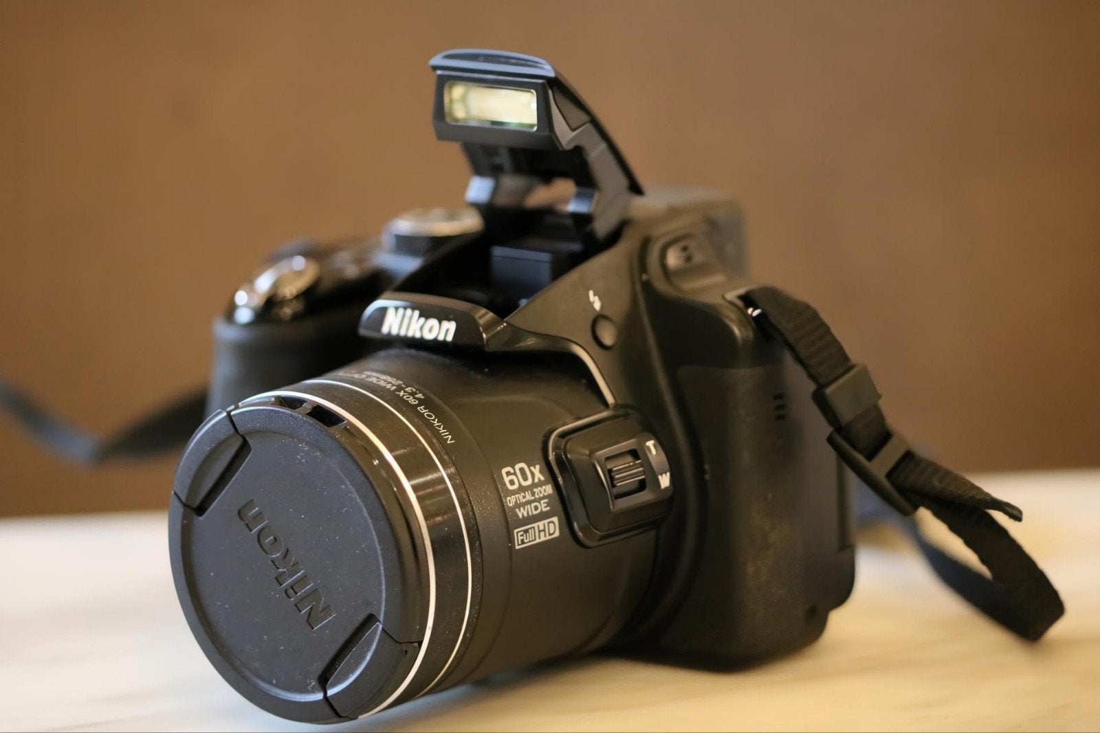 Nikon Coolpix P600 – 60x optische zoom WiFi, Geheugenkaart, Ingebouwde flitser, 16 megapixels, Ophalen of Verzenden