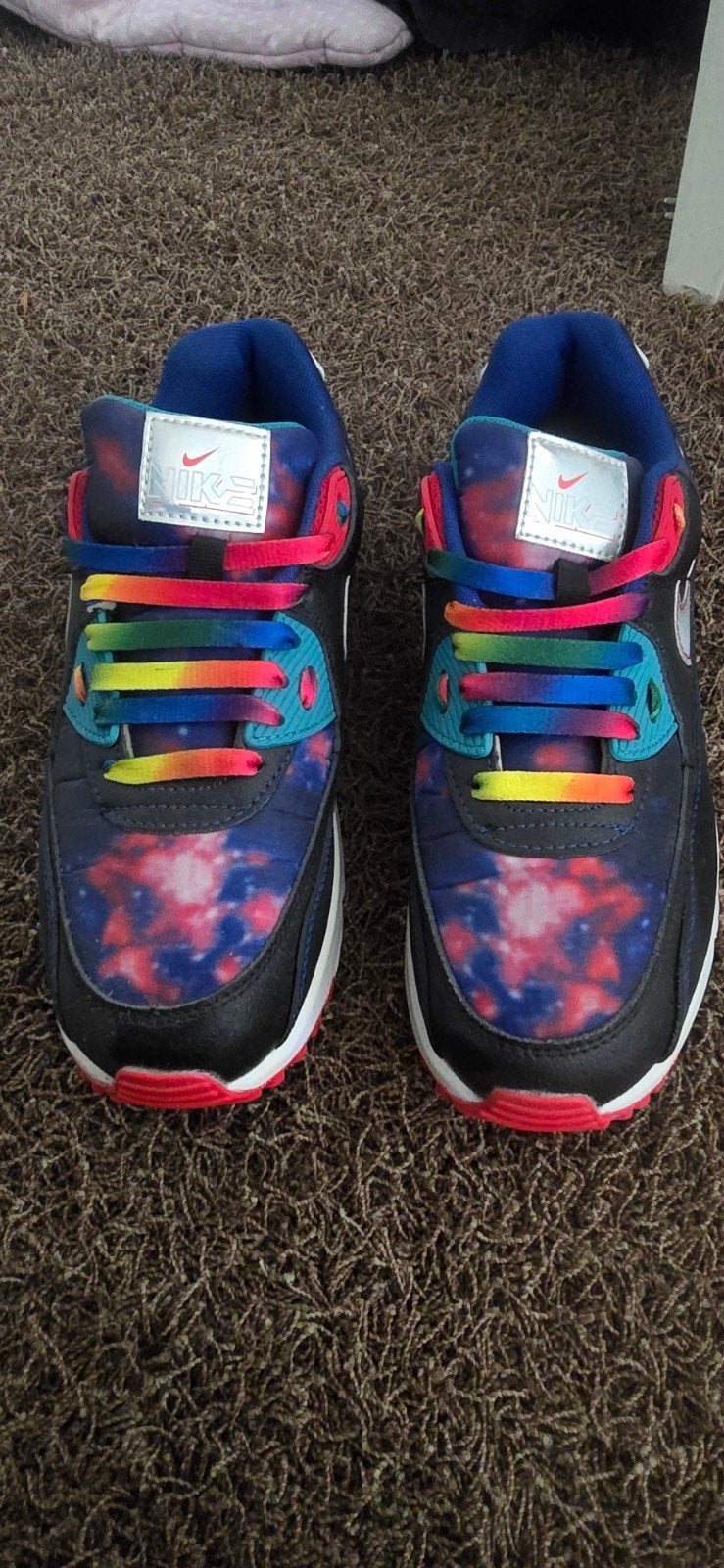 Nike Air Max 90 met regenboogveters, Overige kleuren, Nike, Ophalen of Verzenden, Sneakers of Gympen