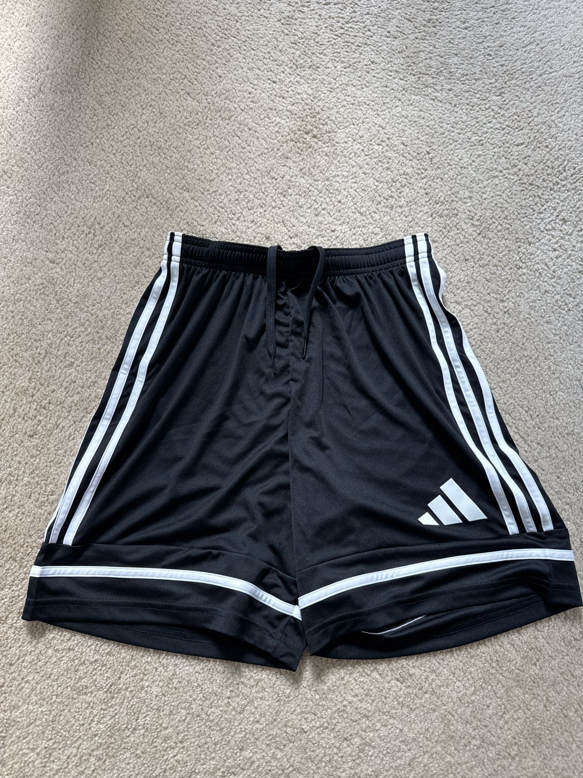 Adidas sportshort zwart met witte strepen 2 stuks, Ophalen, Zwart, Nieuw, Voetbal