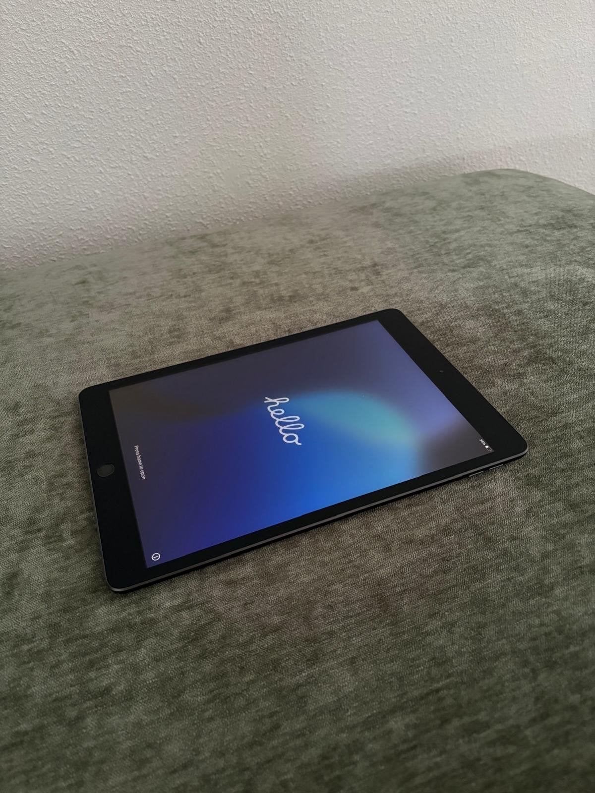 iPad 8e generatie 32GB, Gebruikt, 32 GB, Apple iPad, Grijs