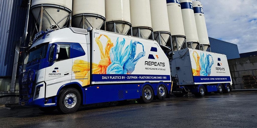 Volvo FH 16 VTJ3R (bj 2019), Auto's, Vrachtwagens, Automaat, Euro 6, Wit, Bedrijf