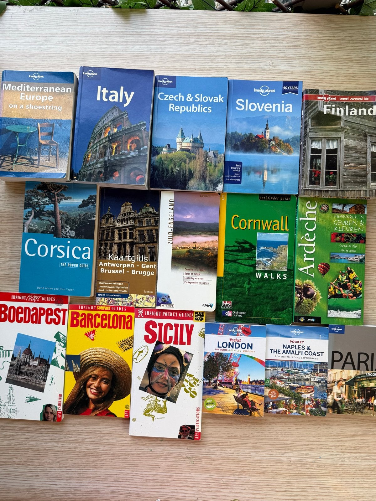 Diverse Reisgidsen en Kaarten - Ontdek de Wereld!, Boeken, Lonely Planet, Budget, Europa, Reisgids of -boek