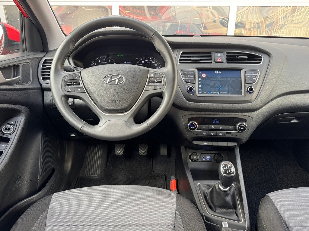 Hyundai I20 1.0 T-GDI Premium|Trekhaak|Apple CarPlay/Android, Auto's, Hyundai, 12 maanden, Gebruikt, Euro 6, 100 pk