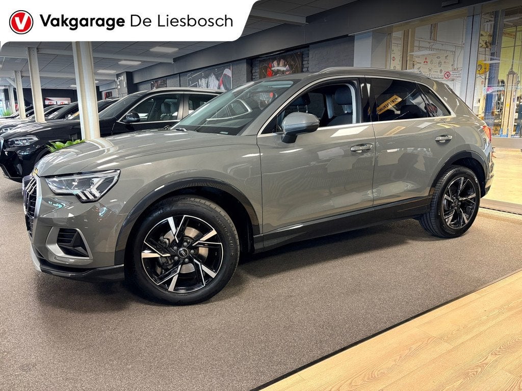 Audi Q3 35 TFSI Business Edition Automaat / pdc / cruise / c, 4 cilinders, 150 pk, 1505 kg, Bedrijf